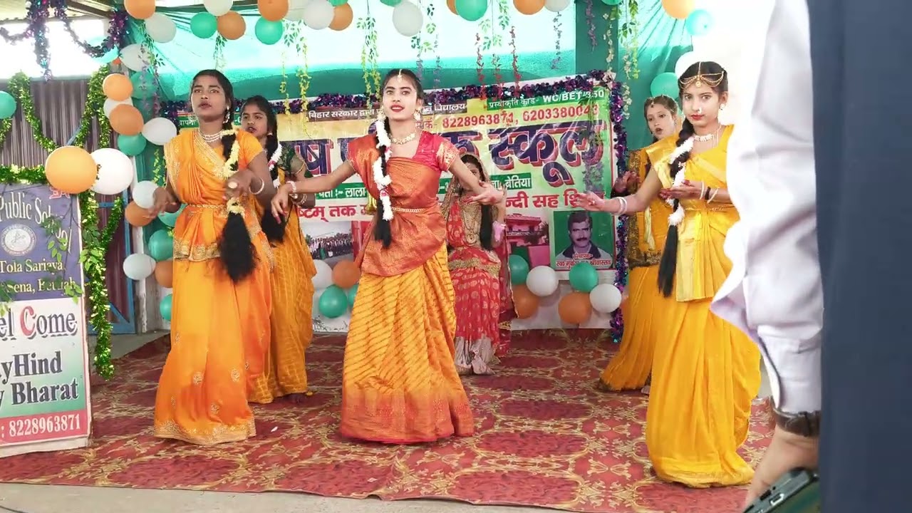Saraswati maa saraswati song performed by students of Aps.