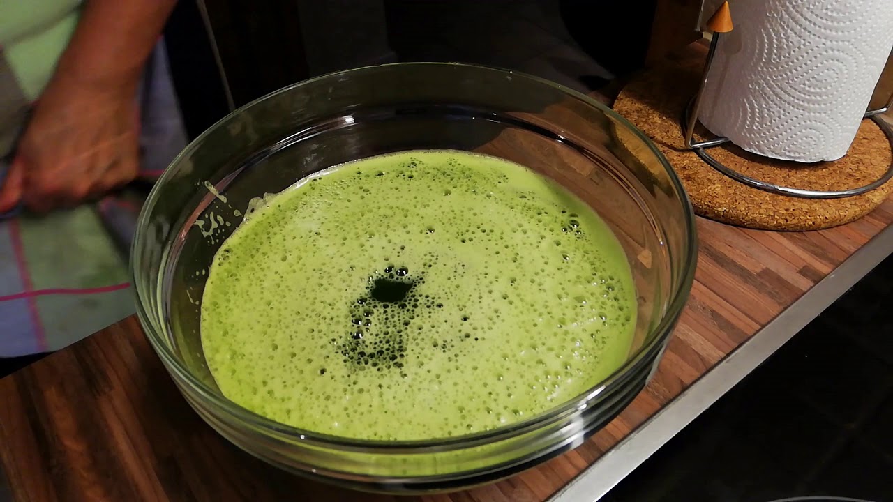 't Kruidenwinkeltje - Weegbreesiroop maken