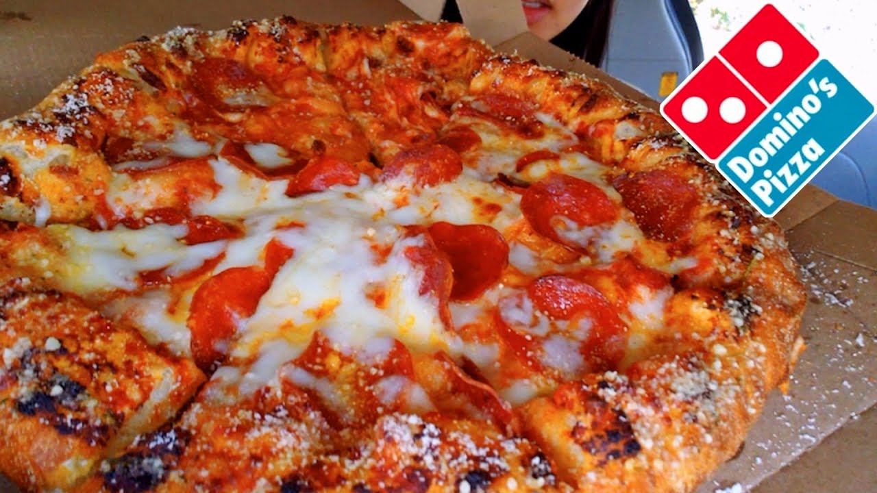 ASMR EATING Domino's STUFFED CRUST PEPPERONI PIZZA CHICKEN WING CAR MUKBANG REAL Sound TWILIGHT SHOW