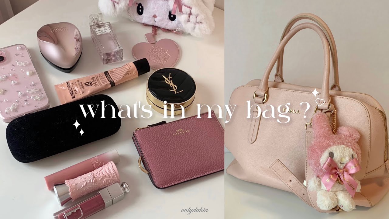 what’s in my bag 2024 👜 | my daily essentials, pink aesthetic 𐙚˙⋆.˚