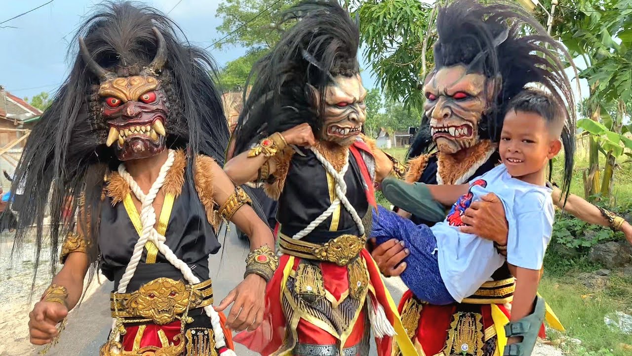 Buto Ngamuk Beraksi Tangkap Pengejek Mletre !!Arak arakan Barongan GEMBONG AJI JOYO live Bangsri