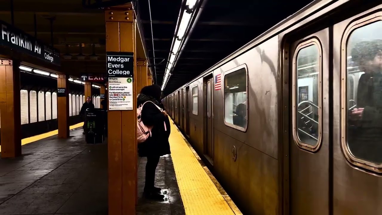 MTA New York City Subway Woodlawn Bound Bombardier R142 (4) Express Train @ Franklin Av-Medgar Evers