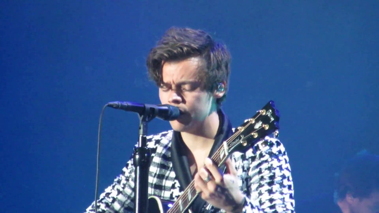 Just A Little Bit Of Your Heart -  Harry Styles - Barcelona 2018
