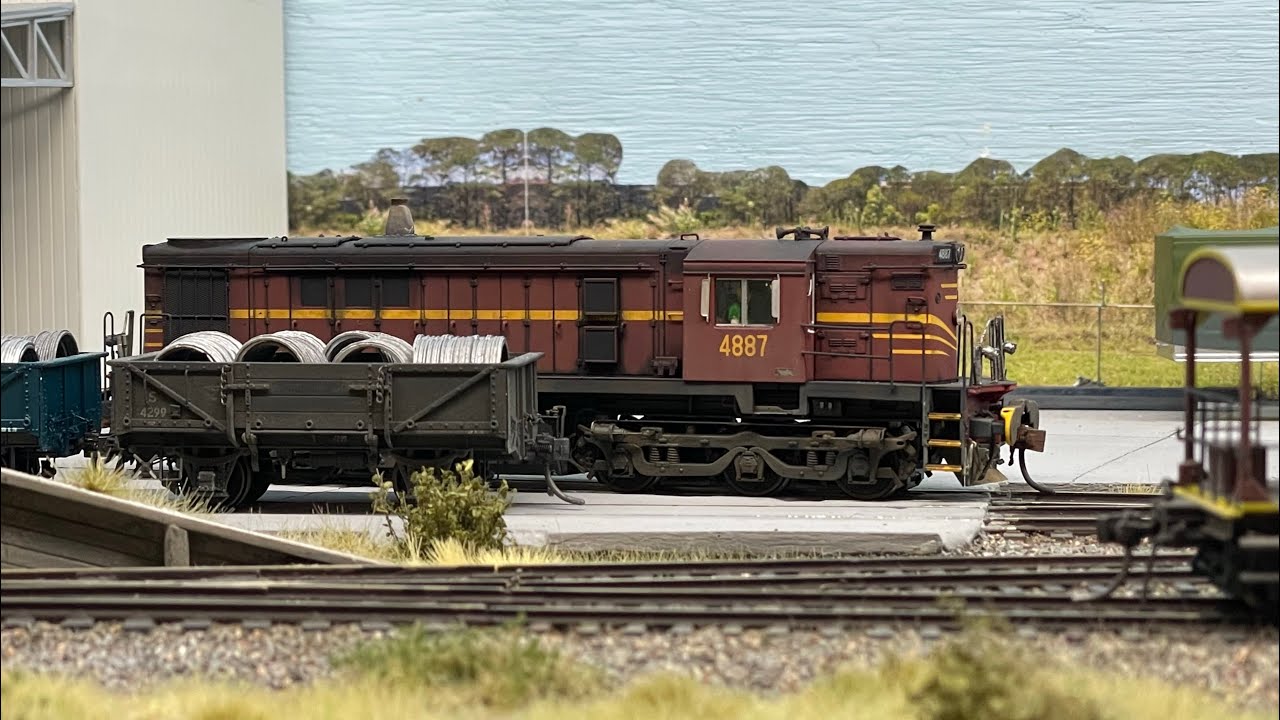 Trip Train T143a, Tuesday