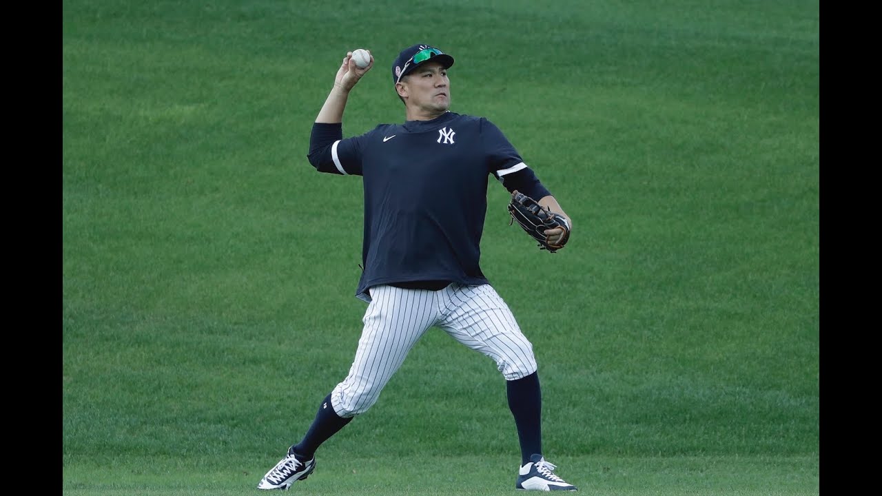 Yankees&rsquo; Masahiro Tanaka plays catch after concussion