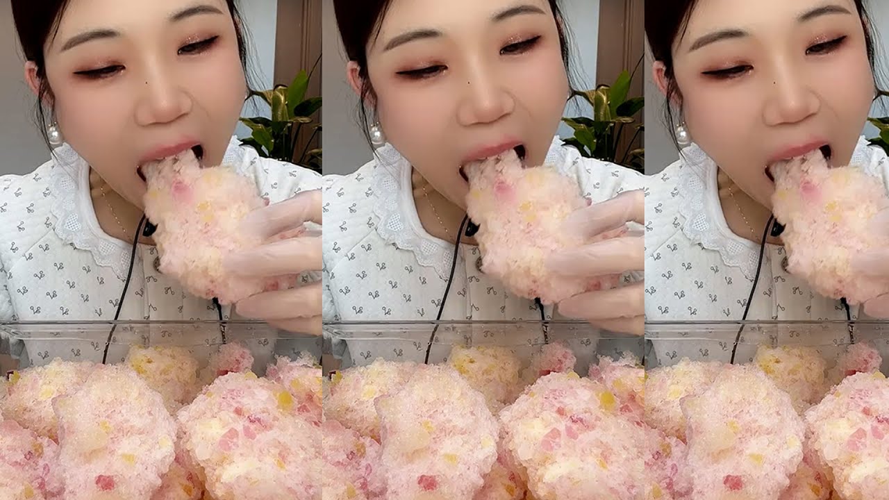 only YY ASMR - Ice Eating ASMR- Freezer Frost Eating ❄️❄️❄️
