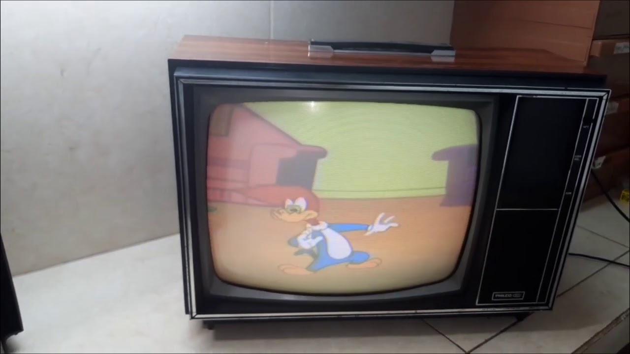 TV ANTIGA PHILCO POP COLOR 1973 HIBRIDA, VALVULADA PRIMEIRA VERSAO, CHASSIS 380