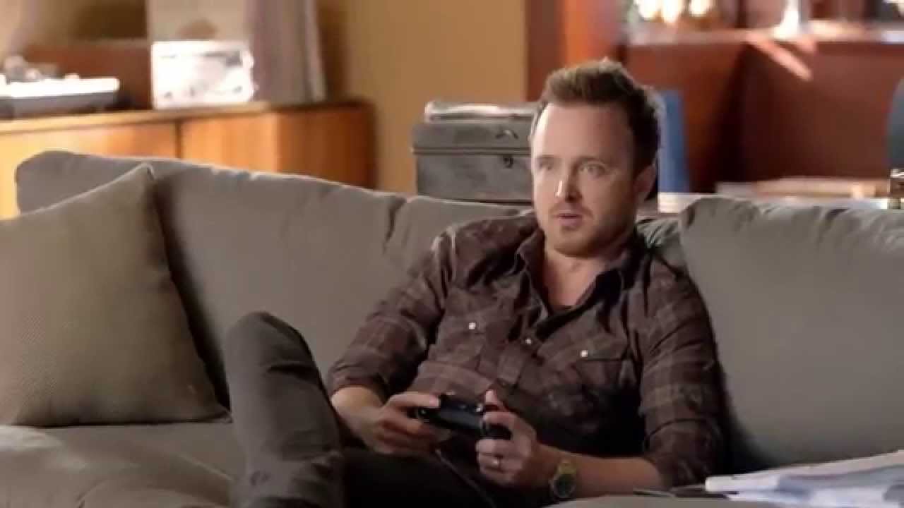 Xbox One Commercial Aaron Paul plays Titanfall !