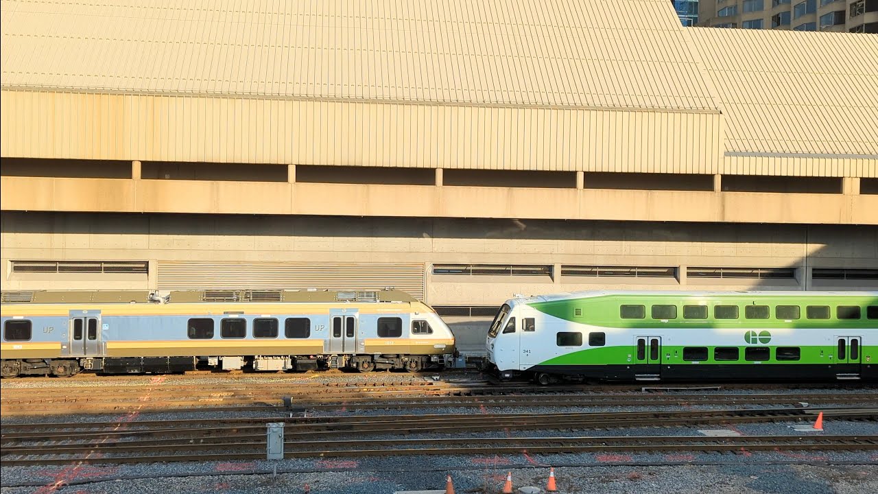 GO Train At Union Station | Toronto Path Skywalk From Union Station To CN Tower