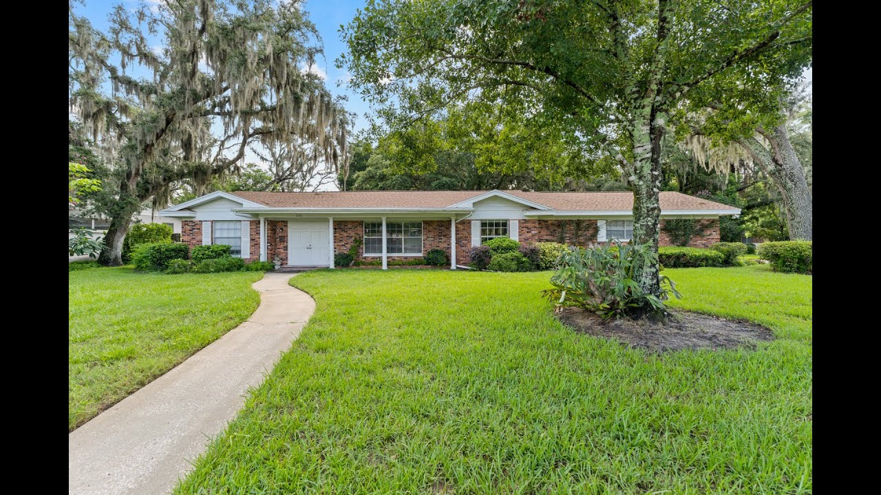 216 S Burlingame Avenue Temple Terrace, FL | ColdwellBankerHomes.com