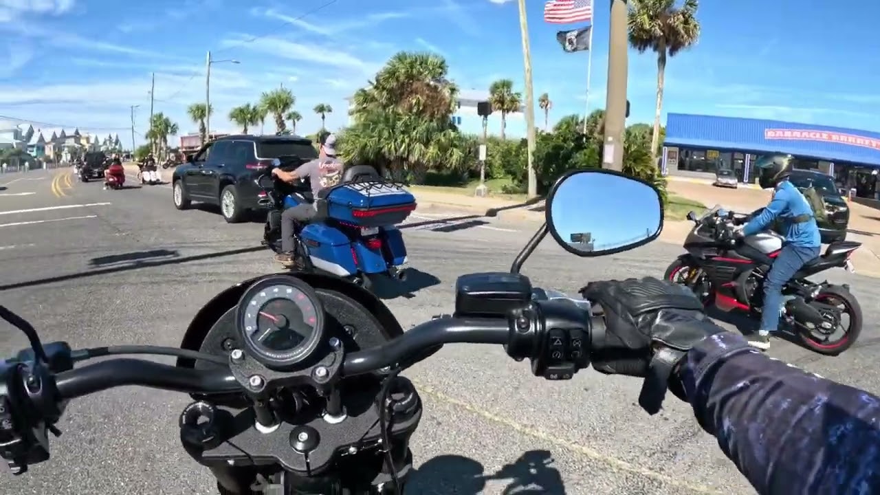 Thunder Beach Fall Rally. Saturday cruise to the crossroads venue. #lowriders#harleydavidson#bikes 