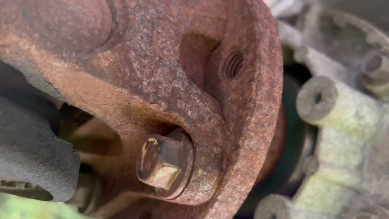 2010 Jeep Liberty Rear Lower Control Arm Replacement