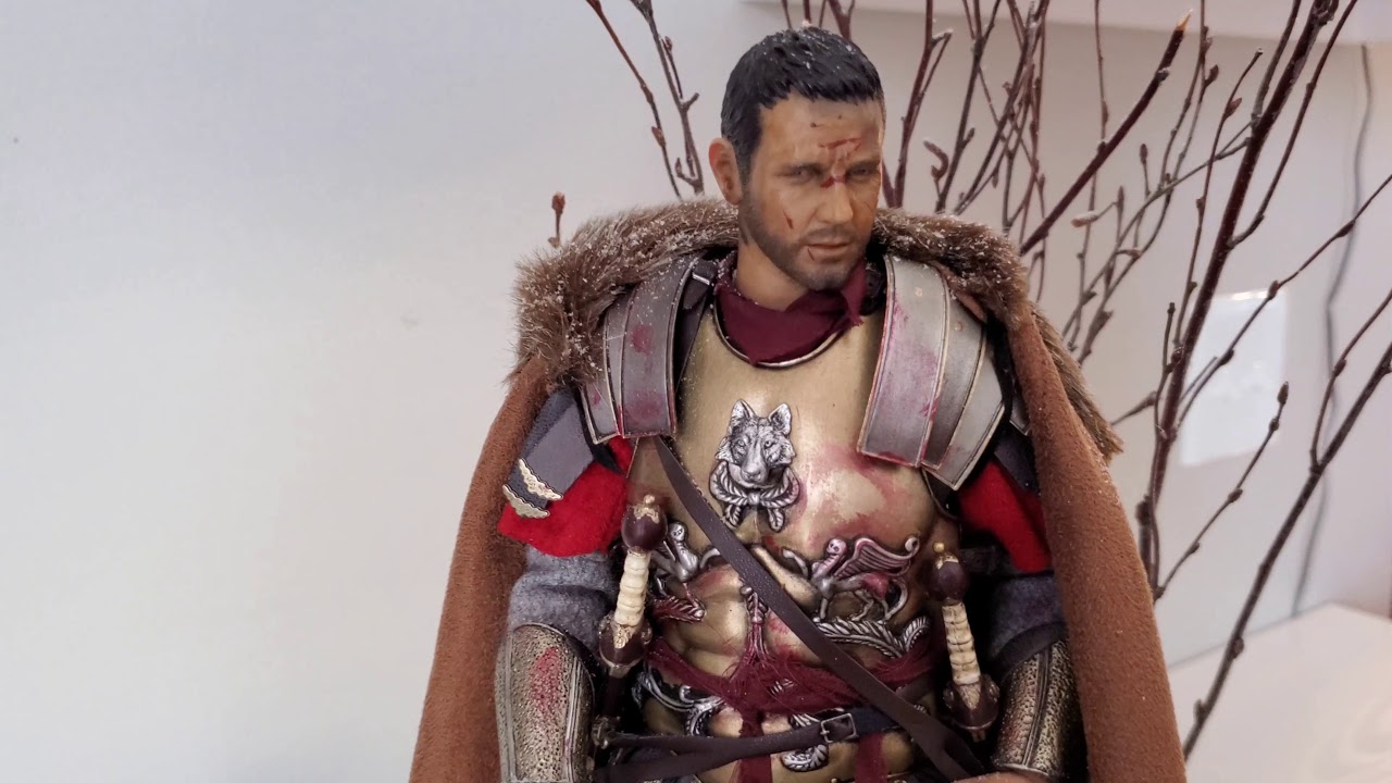 GLADIATOR Roman General Maximus on Steed Diorama