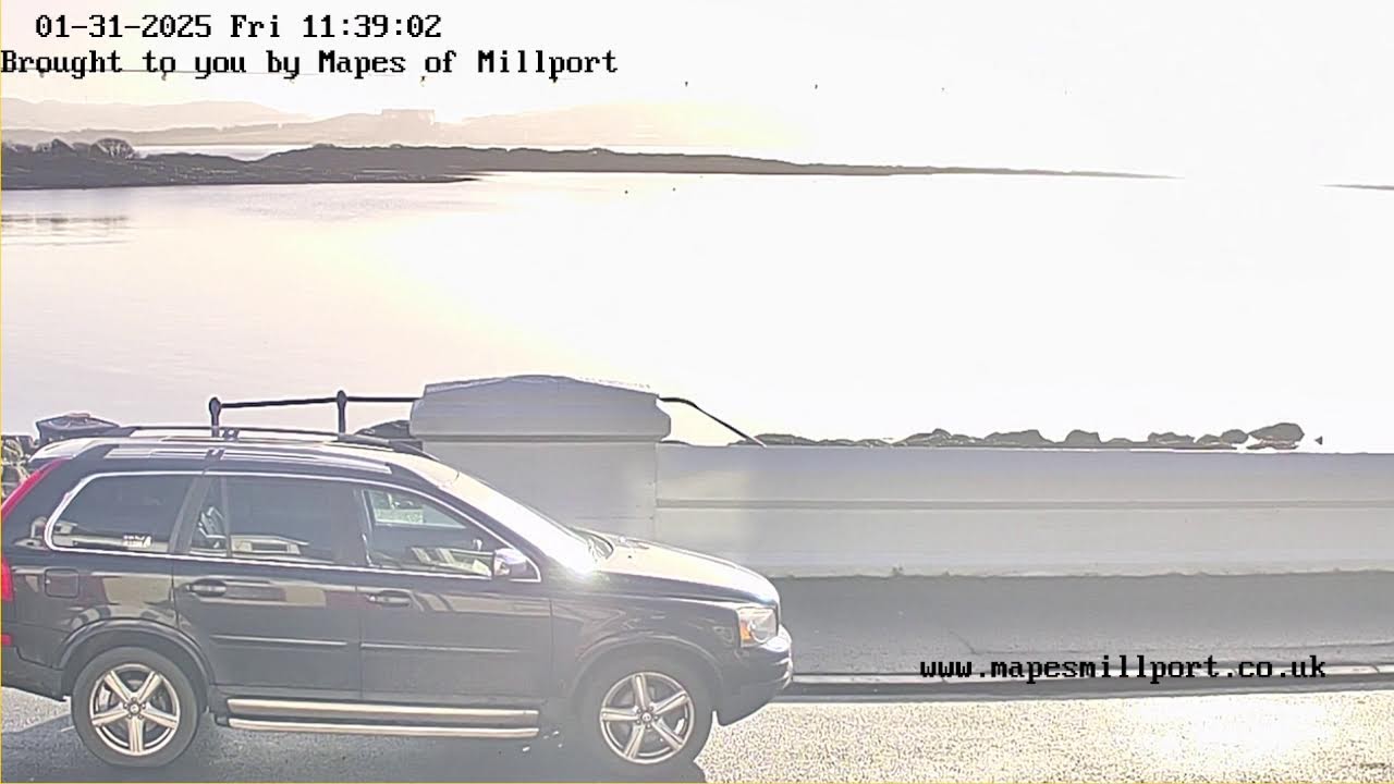 Mapes of Millport- Scrolling Camera Live Stream - www.mapesmillport.co.uk