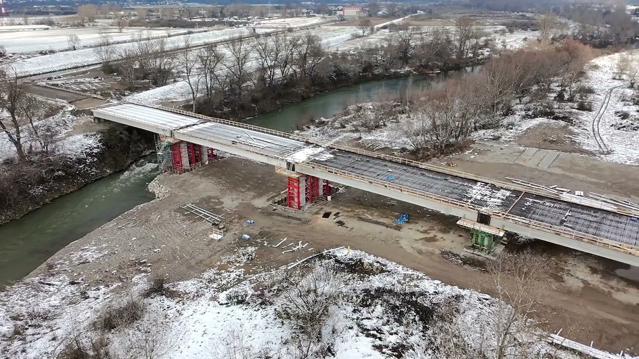 Mosty nad Váhom a kanálom na ceste I/9, 23.11.2025