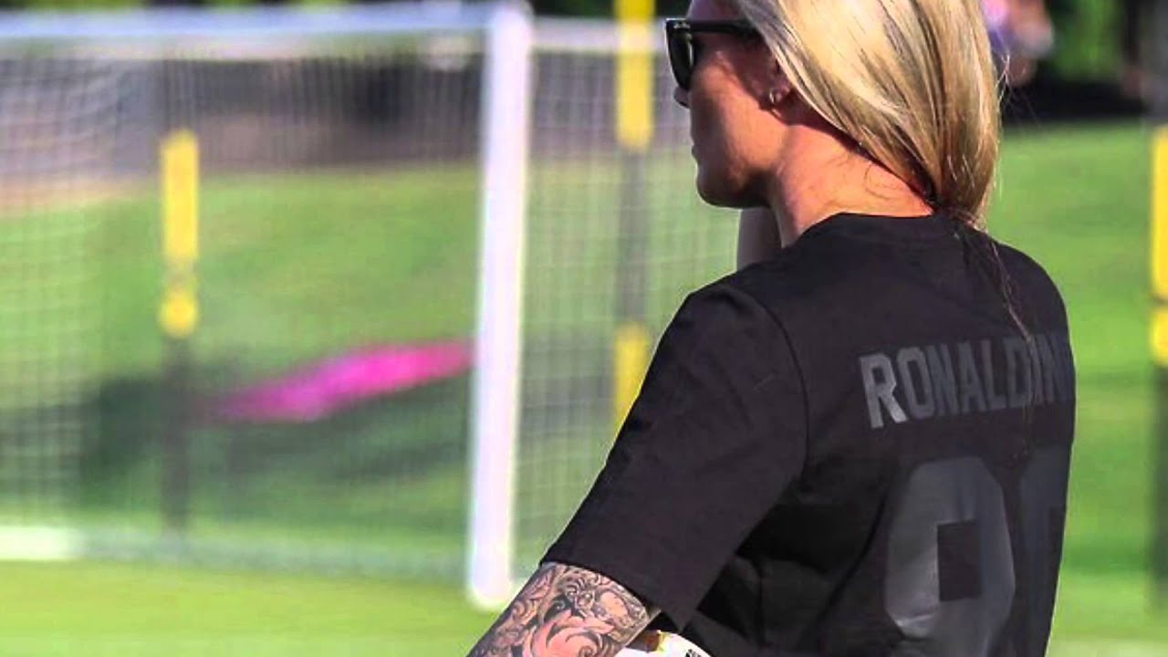 Ali Krieger and Ashlyn Harris