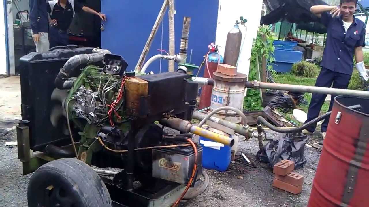 Diesel engine run on woodgas