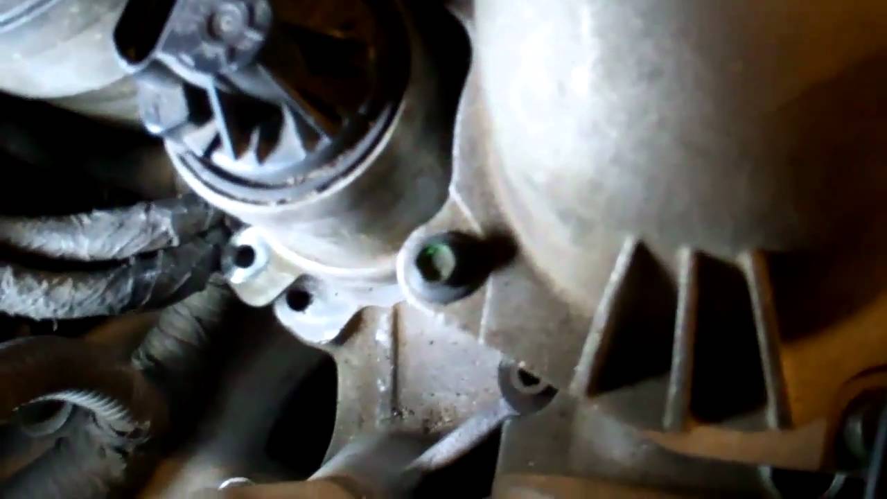 03-07 Ford Powerstroke EGR Valve Removal and Cleaning