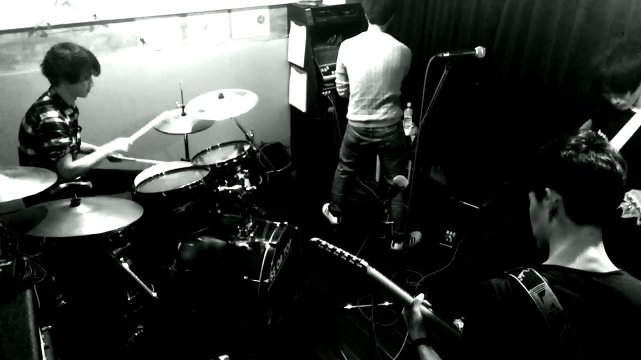 Suis La Lune - All That Meant Something (covered by heave)