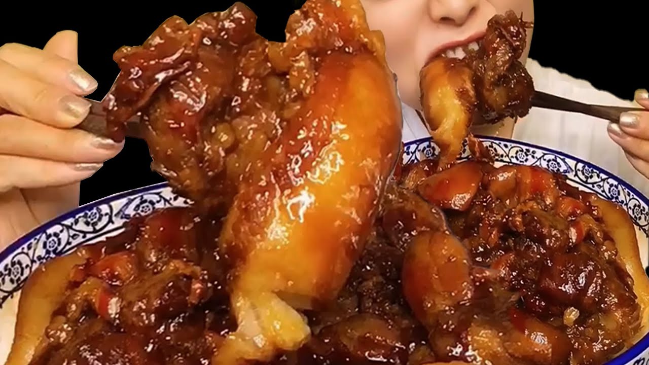 Mukbang Asmr Eating braised pig head meat with sauce