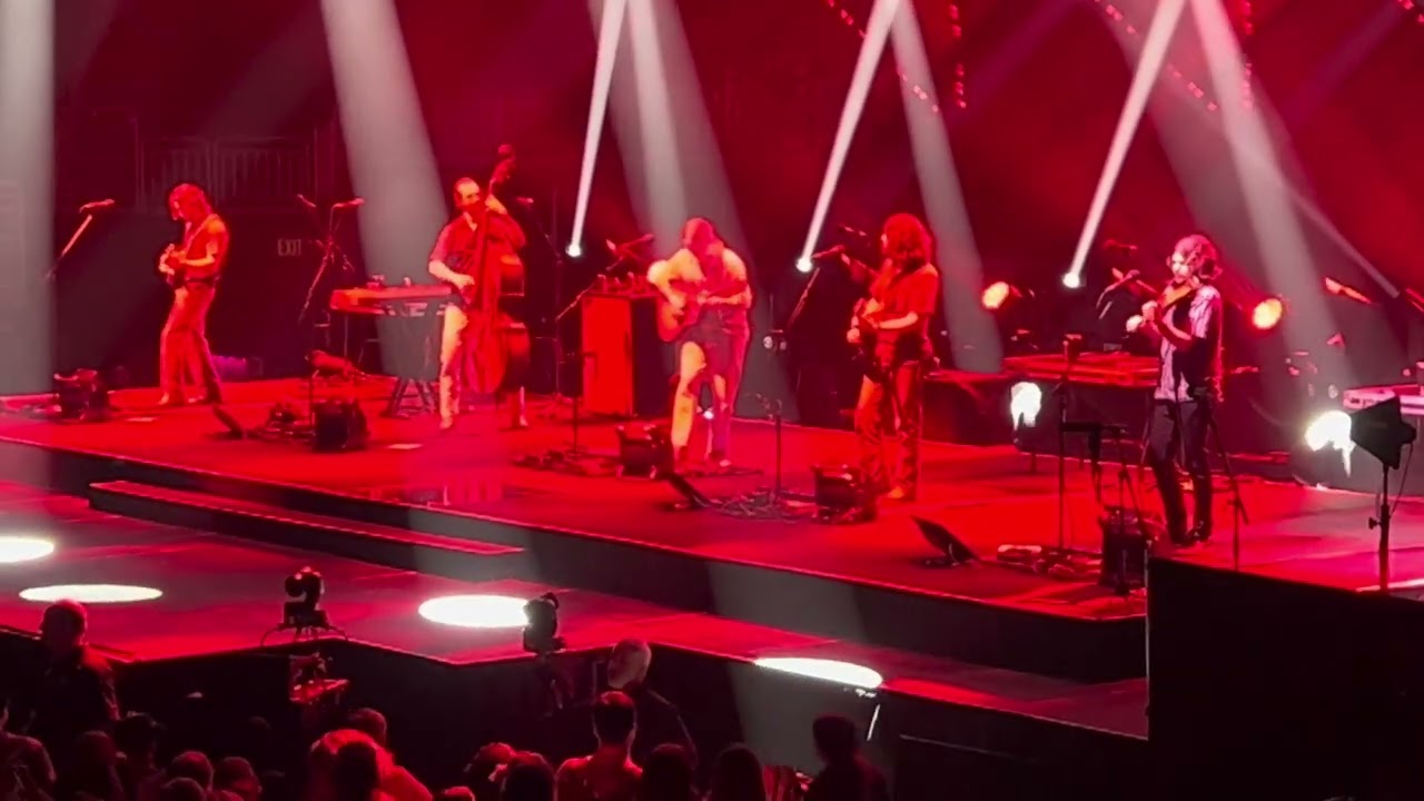 Billy Strings ‘Heartbeat of America’ at Fiserv Forum in Milwaukee, WI USA - 8.8.25