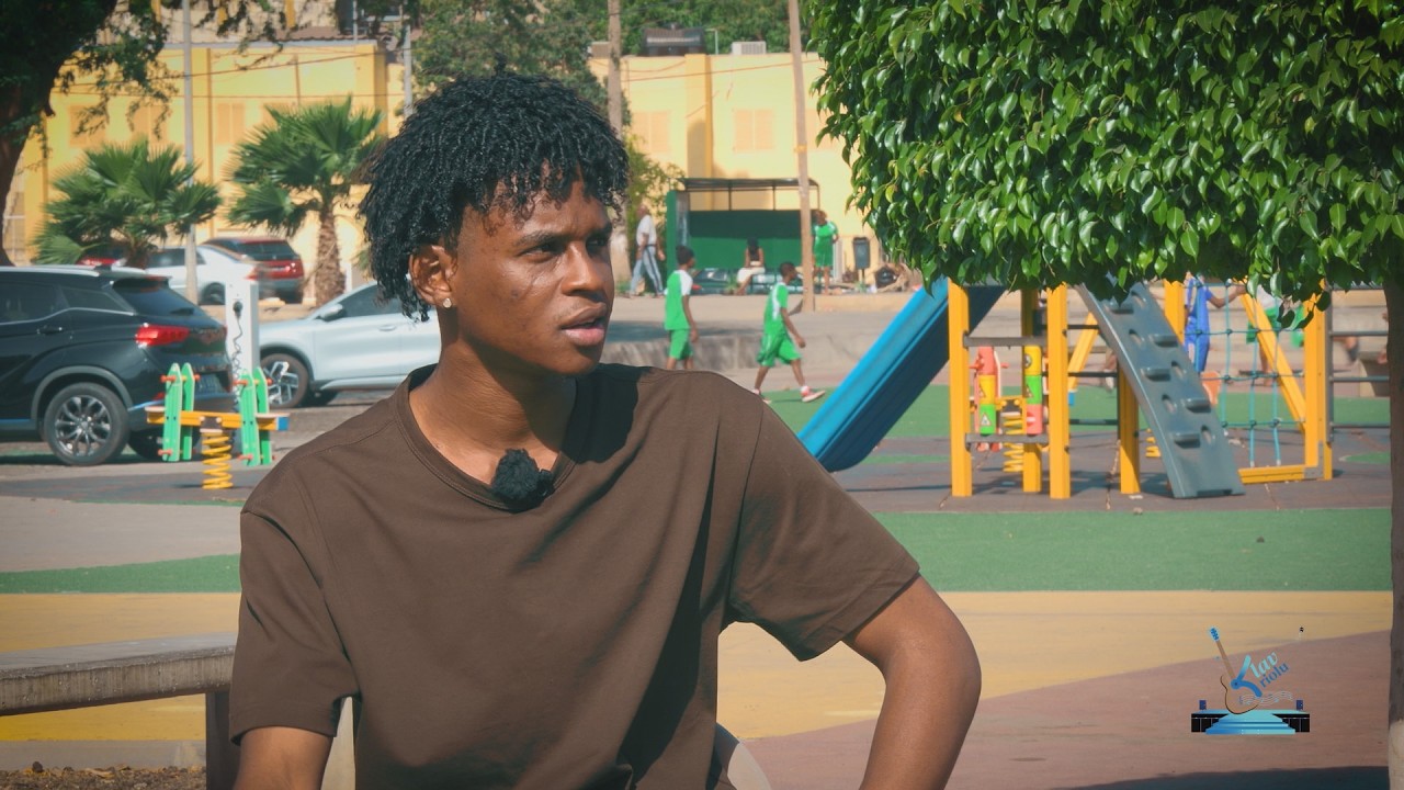 Klav Kriolu com o artista Amis G