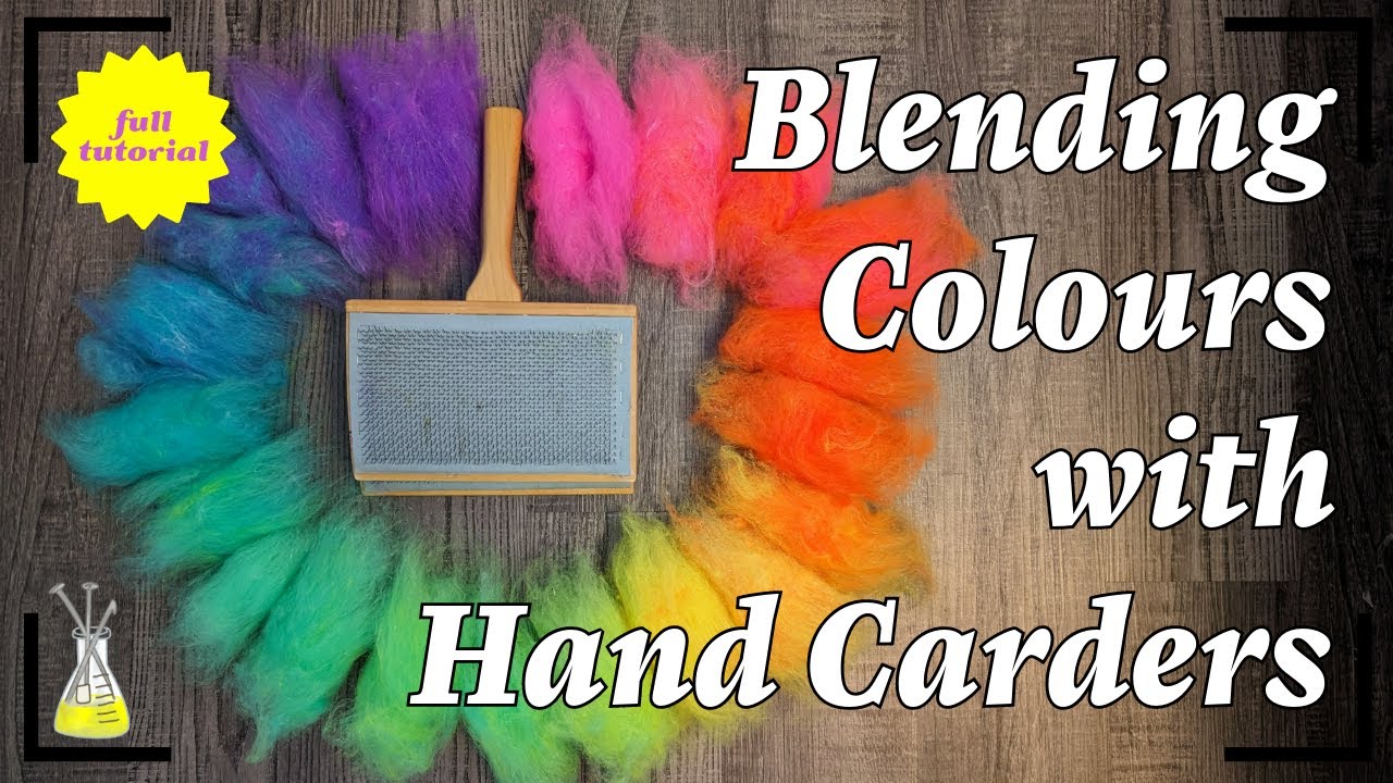 How to blend colours using hand carders. Spinning a rainbow Gradient!
