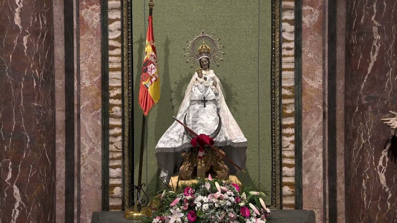 La Fuencisla con la corona