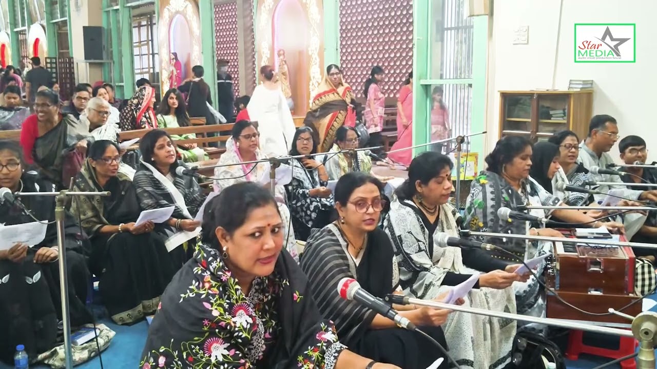 ভস্ম বুধবারের পবিত্র খ্রিষ্টযাগে তেজগাঁও গির্জায়  সুন্দর গান পরিবেশন করলেন