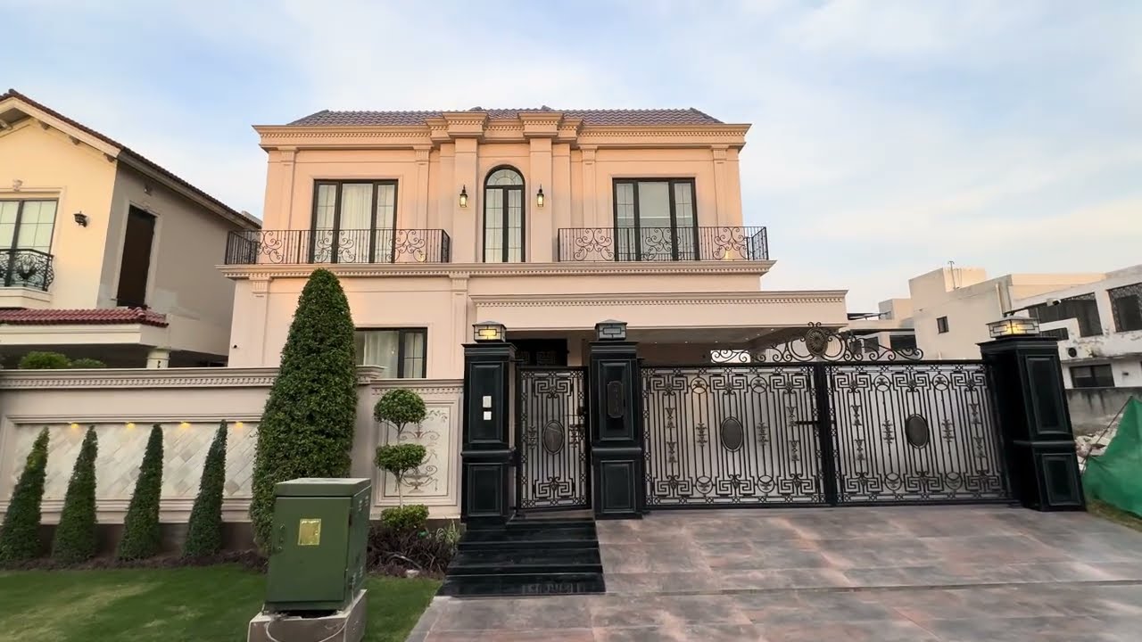 Classical Design House Inside the DHA Lahore || Walk Through Tour 