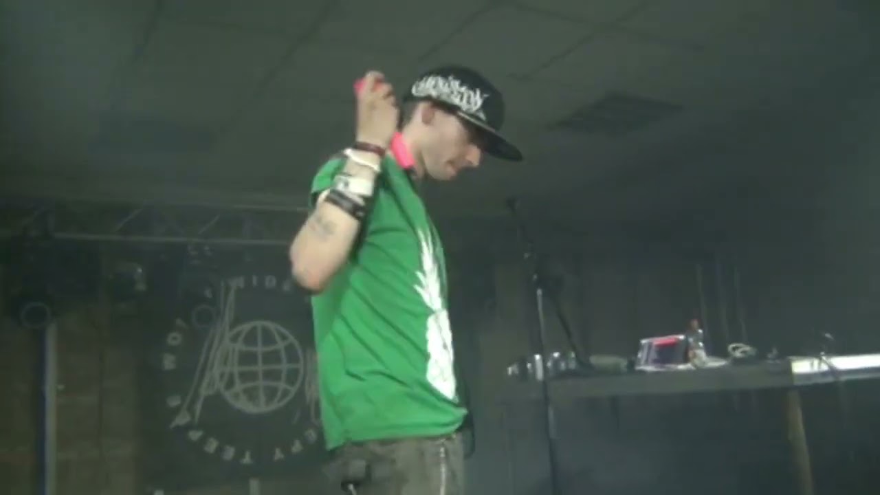 300SkullsAndCounting [LIVE] @ Creepy Teepee Fest 2025