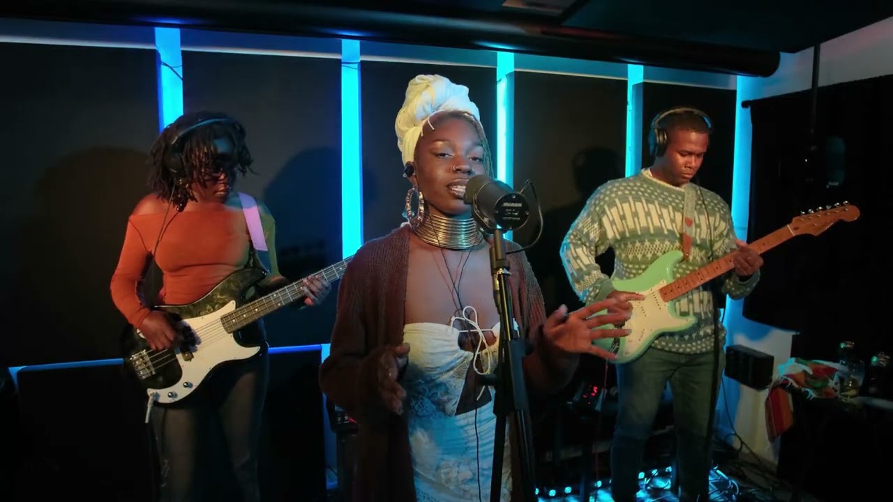 Veronica Adaeze - No More (Original) at Hydrus Live