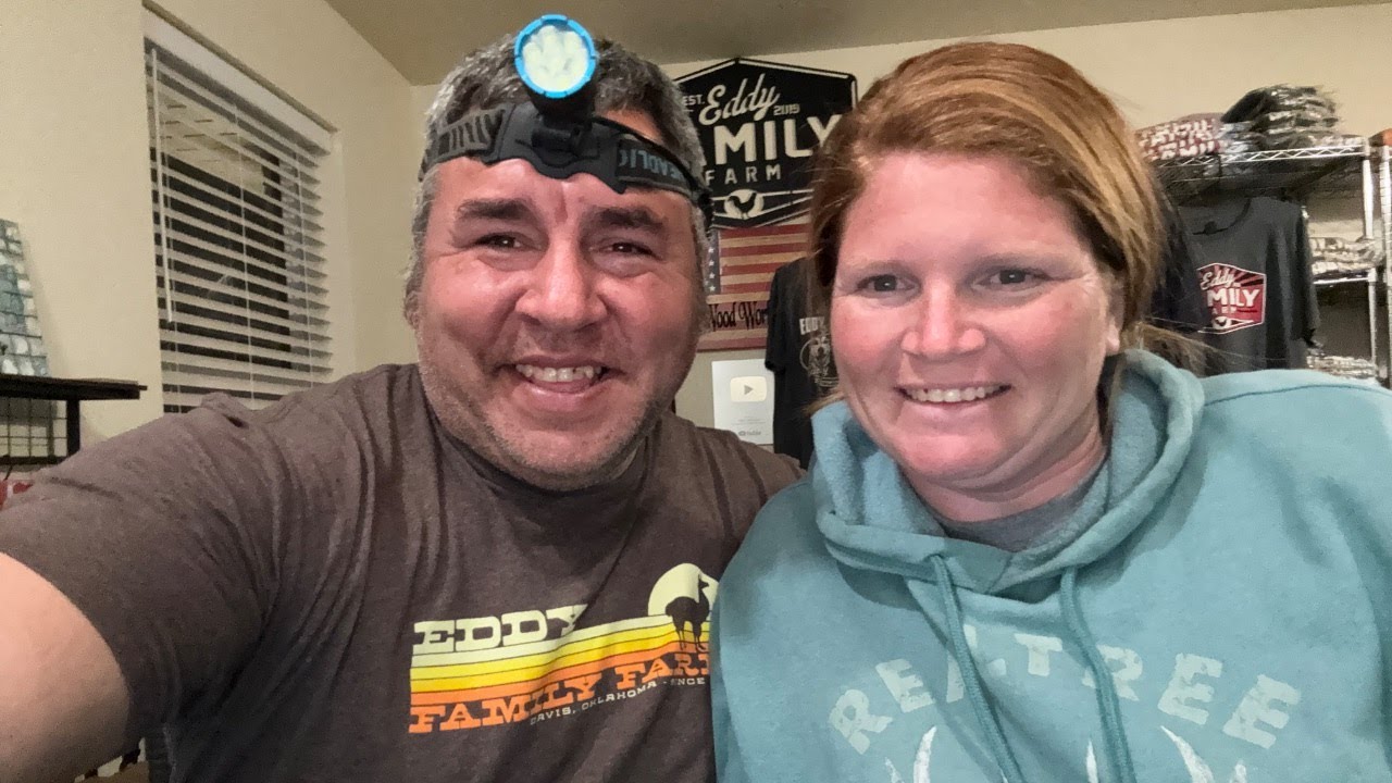 Live with Eddy family!!