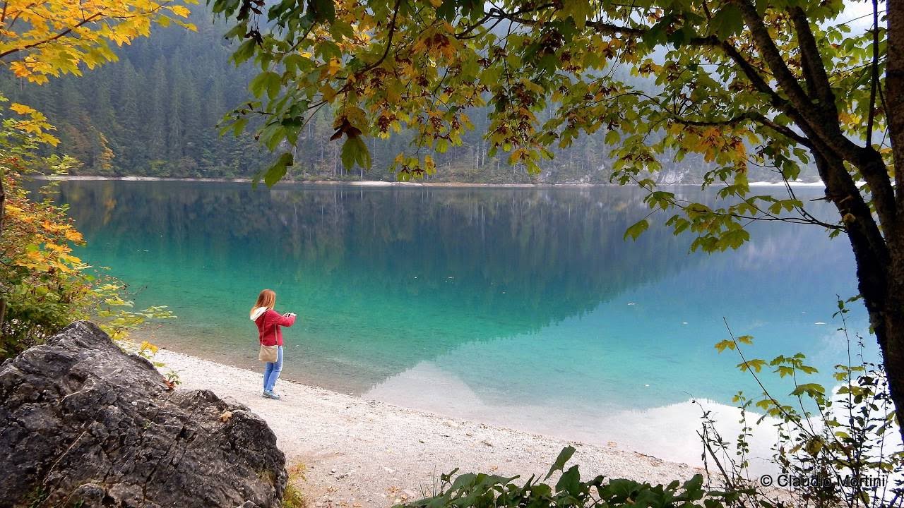 LAGO DI TOVEL - Gioiello del parco del Brenta - HD