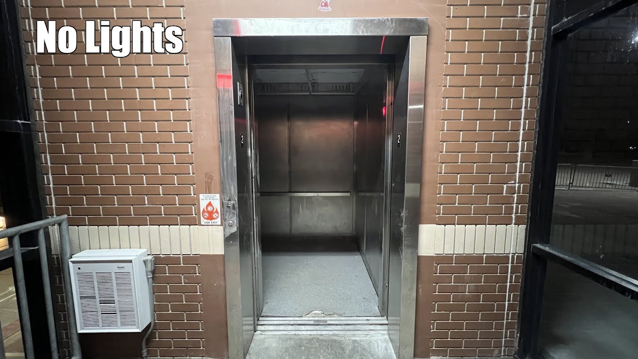 No Lights! Schindler 330a Hydraulic Elevator at the Glen Town Center in Glenview, IL