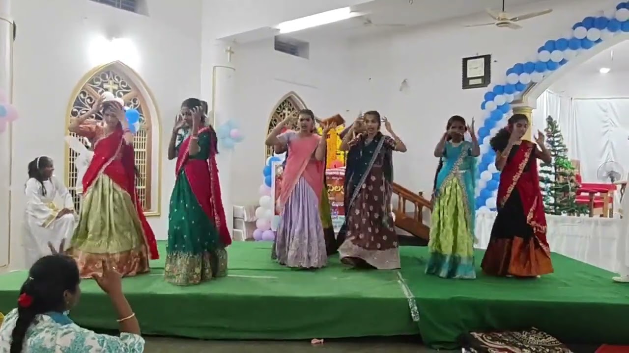Cheppave cheppave Koyila dance by junior Girls#christmastree event 2025 🎄 at St Peter's Church knl