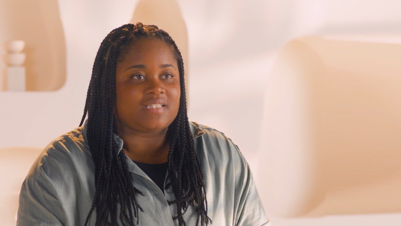 Lonnie s'est formée aux métiers du social avec le Cned