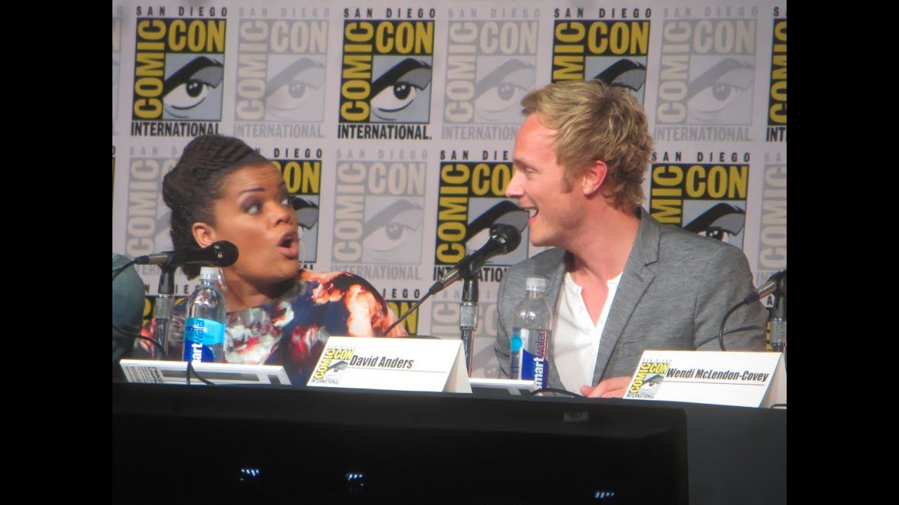 FULL 2015 TV GUIDE Fan Favorites panel at SDCC