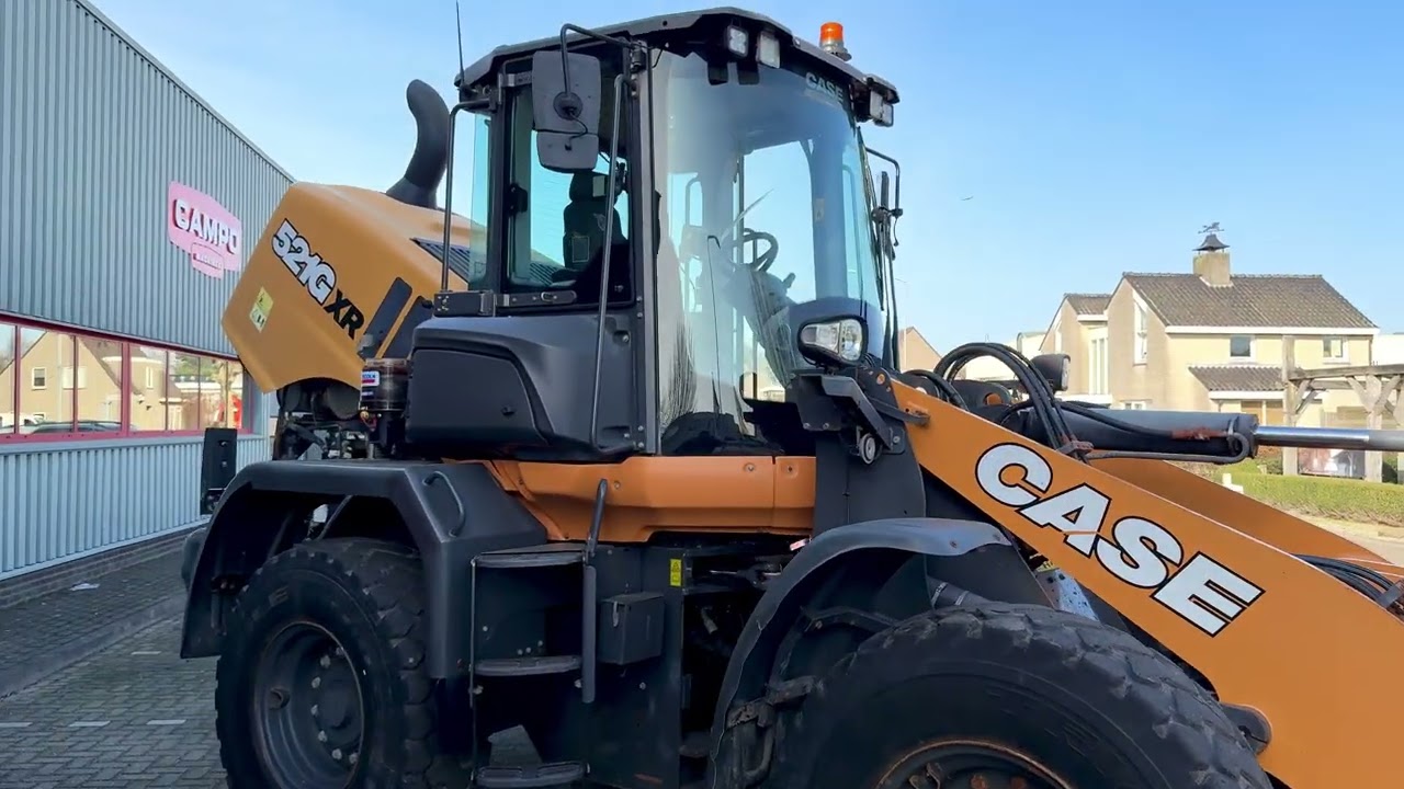 Case 521G Shovel