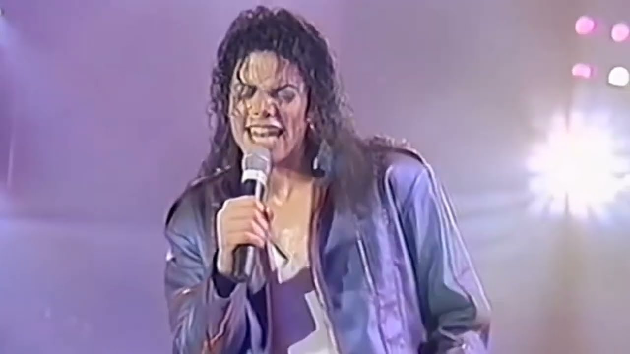 Michael Jackson Blue Men LIVE