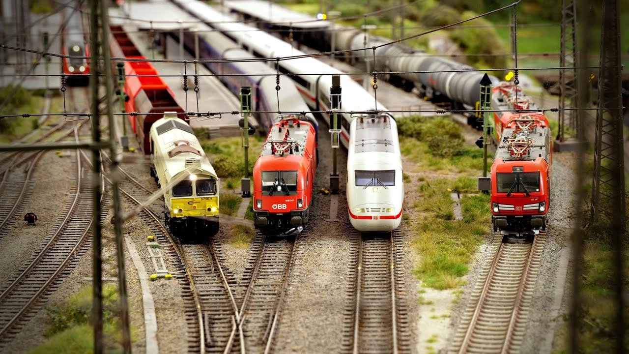 Modelleisenbahn H0 - Zugfahrten: Die Sonne scheint!