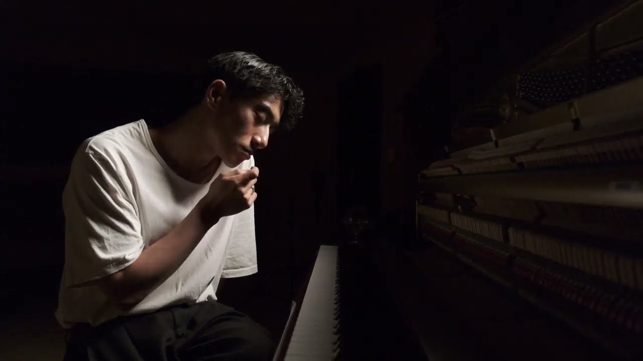 Singing Alone - Luca minor