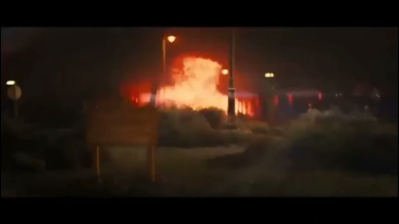 The World's End - Newton Haven Destruction Scenes (3DB7's Request, Edited by Eclipsa01)
