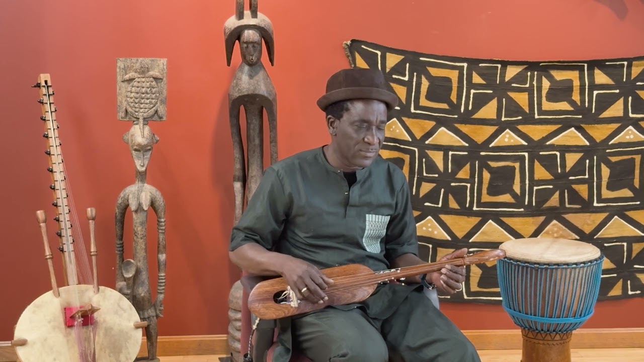 Badje Tounkara performs Wara on his n'goni at Crocodile River Music in Worcester, MA