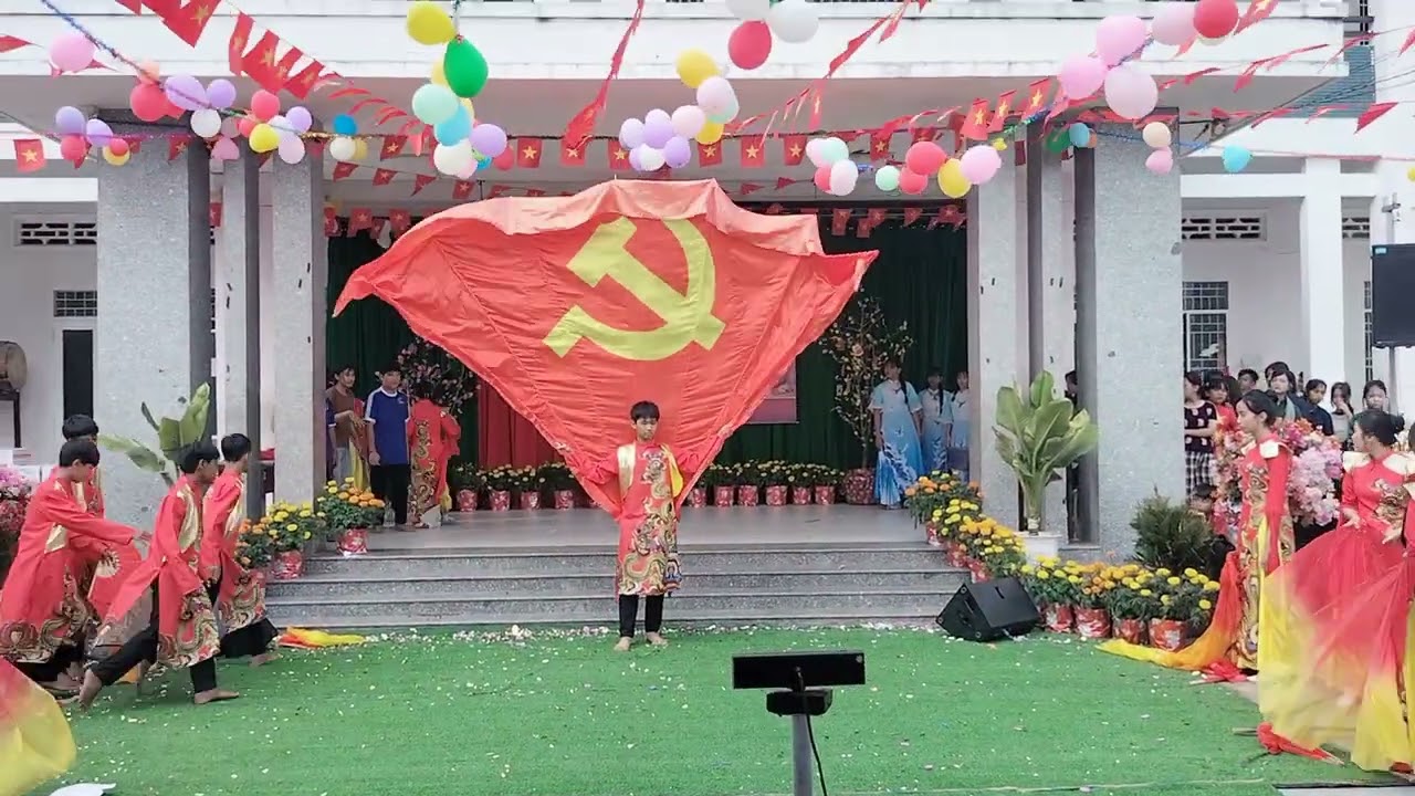 MÚA BÀI: THỊNH VƯỢNG VIỆT NAM SÁNG NGỜI - CHI ĐỘI 7C - THCS TẬP SƠN 