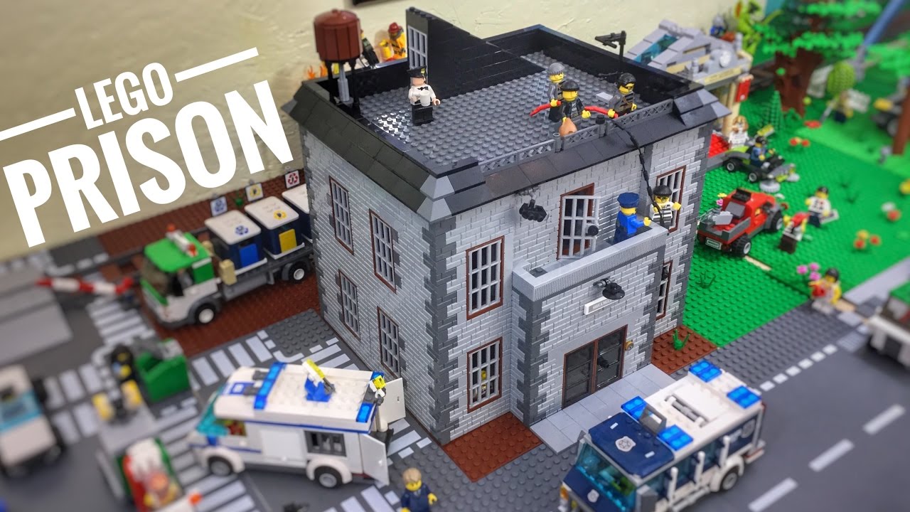 Lego MOC Prison Modular Building! 🚨
