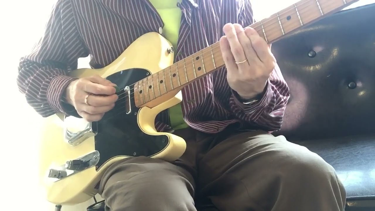 How Telecaster ash tray bridge cover affects sound demo on Jazz context
