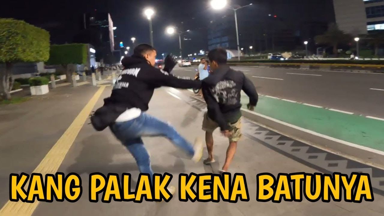 PREMAN PUNGLI PARKIR LIAR PALAK ANGGOTA T**  || AUTO BABAK BELUR DI HAJAR ‼️