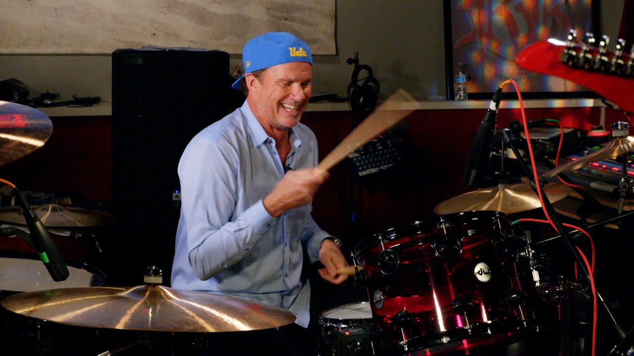 Chad Smith Performs 