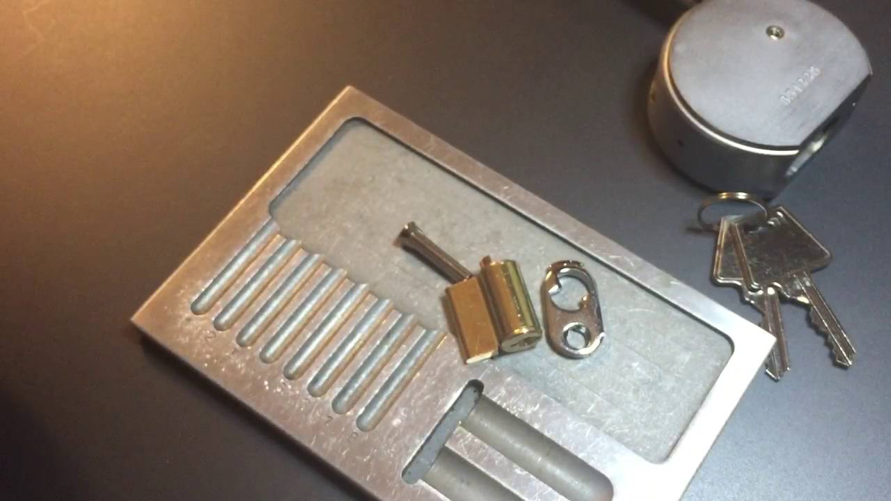 [177] Schlage Round Body Steel Padlock Picked and Gutted (Model 851226)